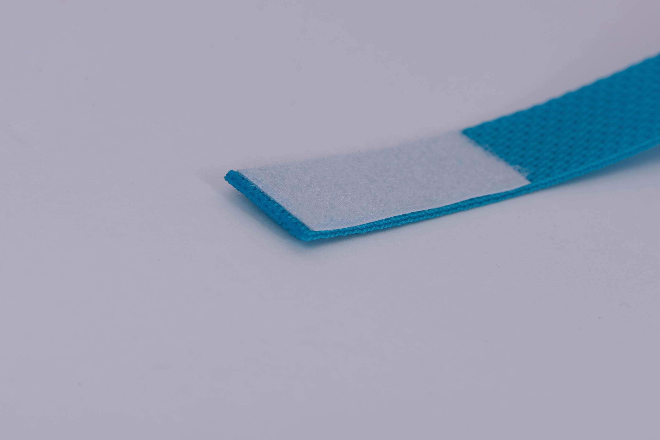 How do I adjust the size of my face shield?